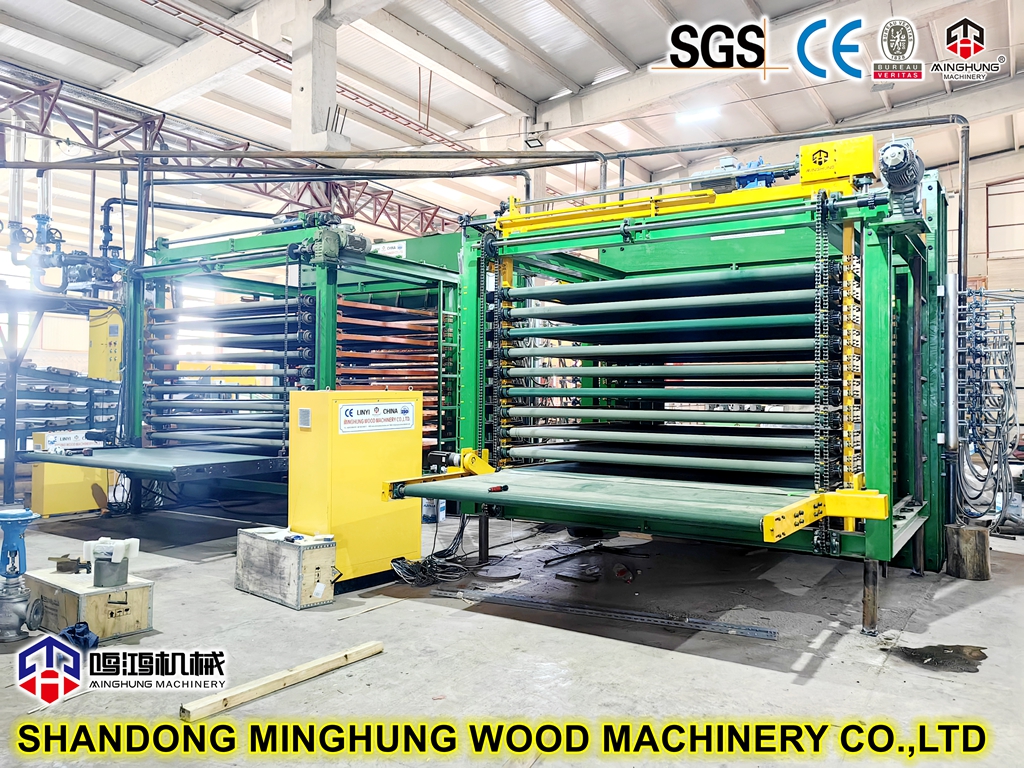 M&aacute;quina de prensado en caliente de madera contrachapada antideslizante