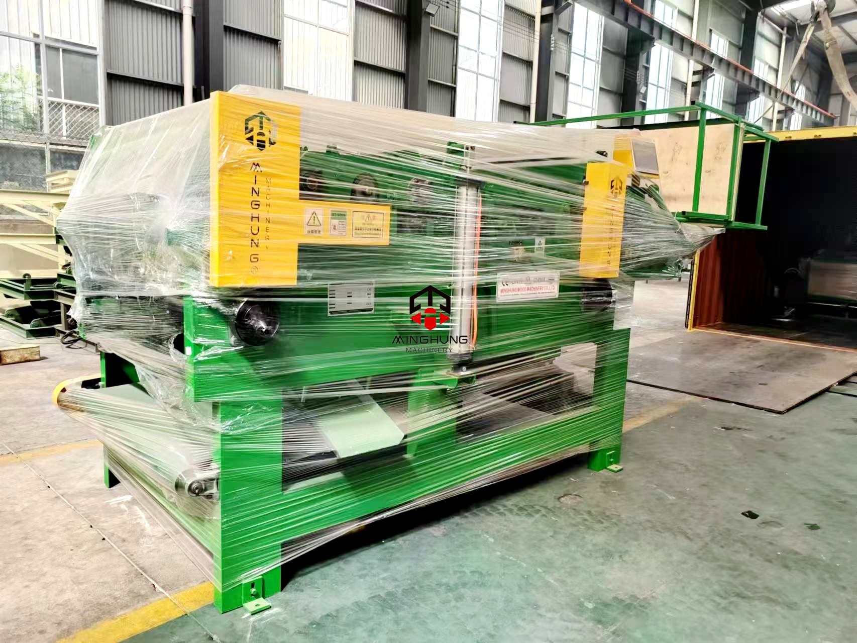 carga de la máquina de coser chapa