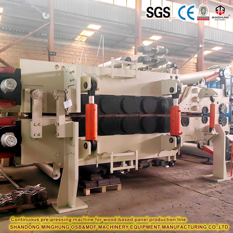 Máquina de preesing continua para la línea de producción de paneles a base de madera de combate