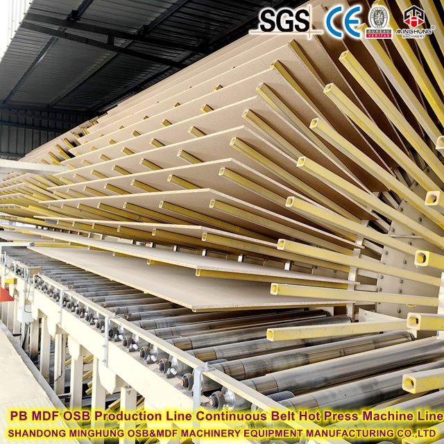 PB MDF Línea de producción de OSB Línea de máquina de prensa caliente continua