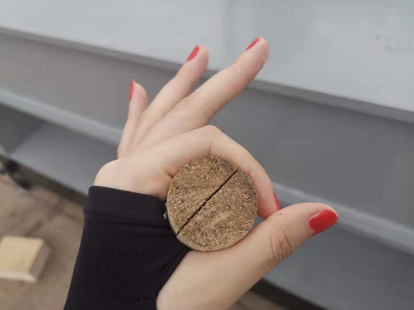 eje de madera restante