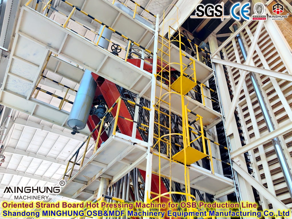 M&aacute;quina de prensado en caliente de tableros de fibra orientada para la producci&oacute;n de OSB
