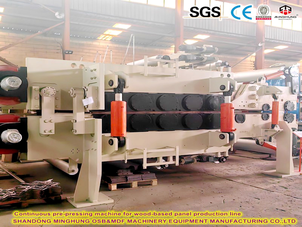 M&aacute;quina de preesing continua para la l&iacute;nea de producci&oacute;n de paneles a base de madera de combate