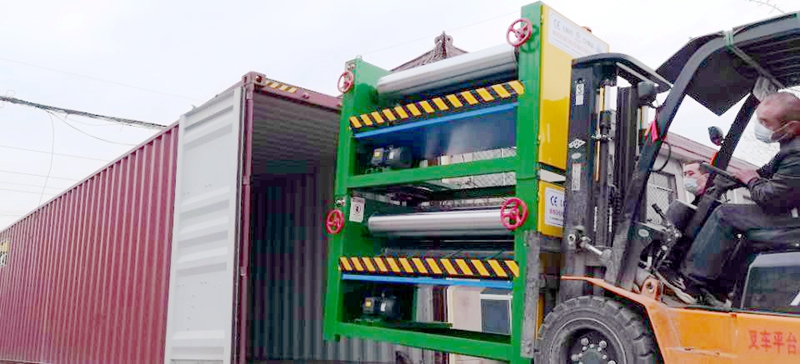 Entrega de la m&aacute;quina de pegamento