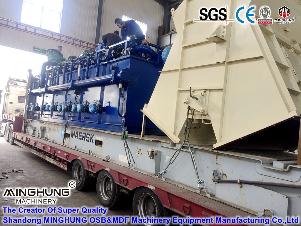 Entrega de máquina para hacer a aglomerado